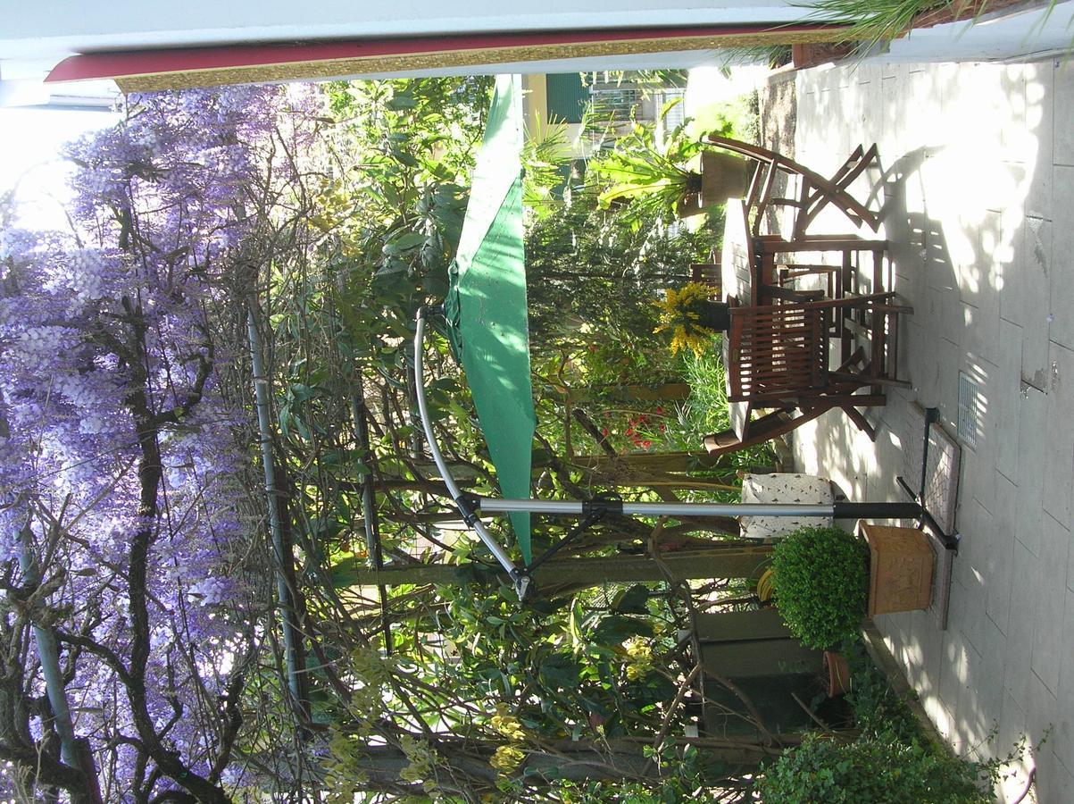 B&B Undici Cervia Exteriör bild